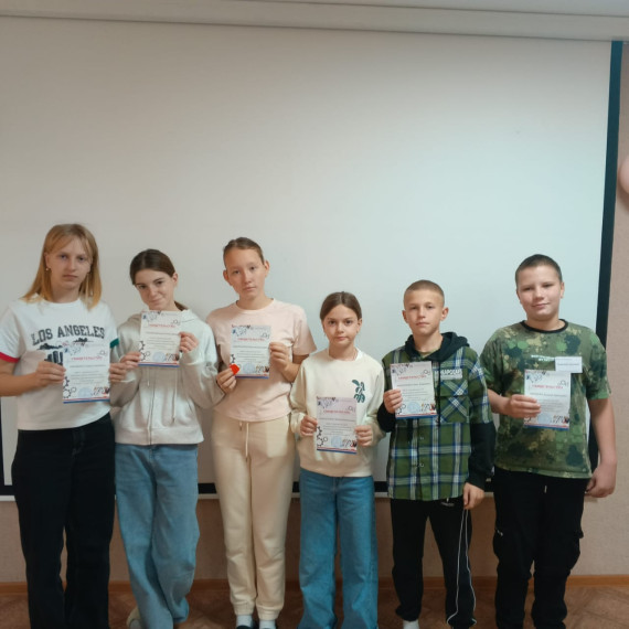 Завершилось обучение в модульной школе "Точки роста" "Юный техник" в Барнауле.